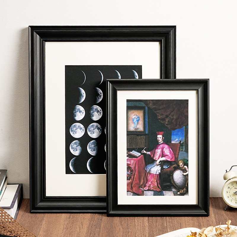 Engraved Wood Frame - Czarna ramka na zdjęcia z litego