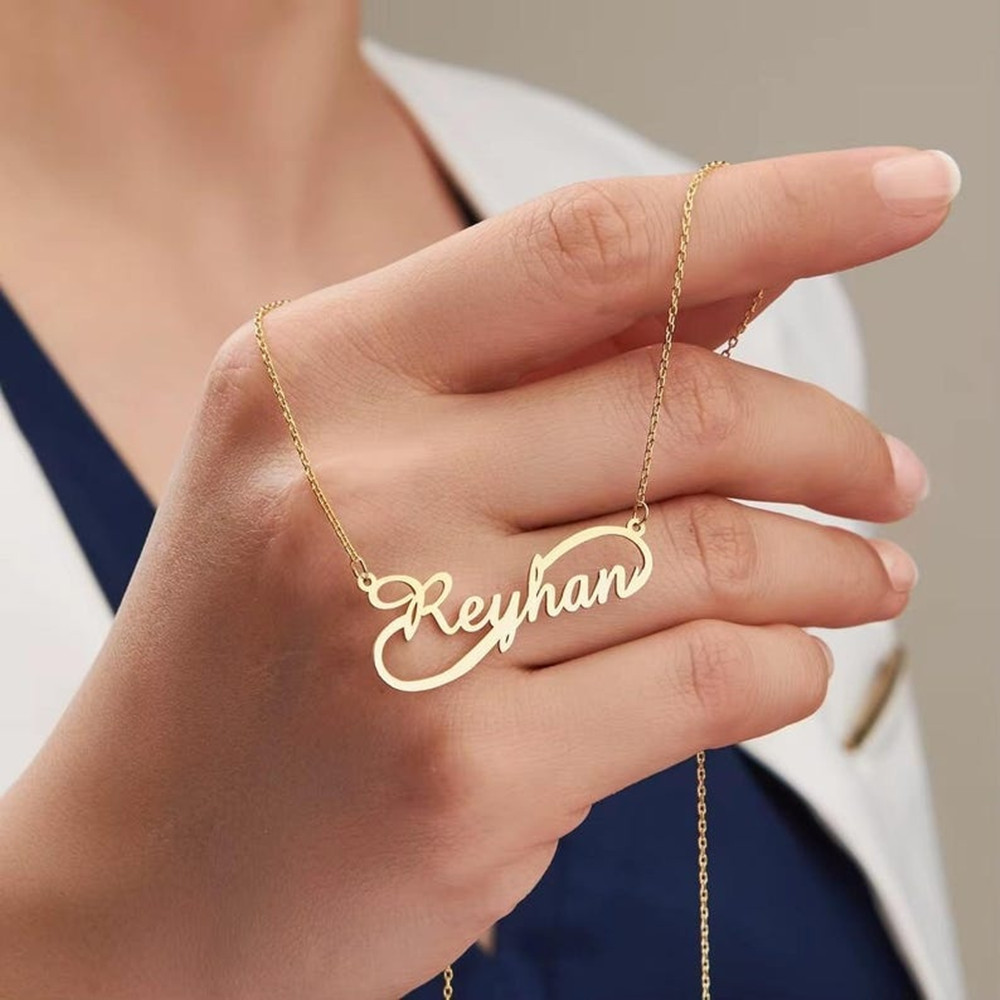 Birth Flower Necklace - Personalizowany naszyjnik z imieniem w stylu