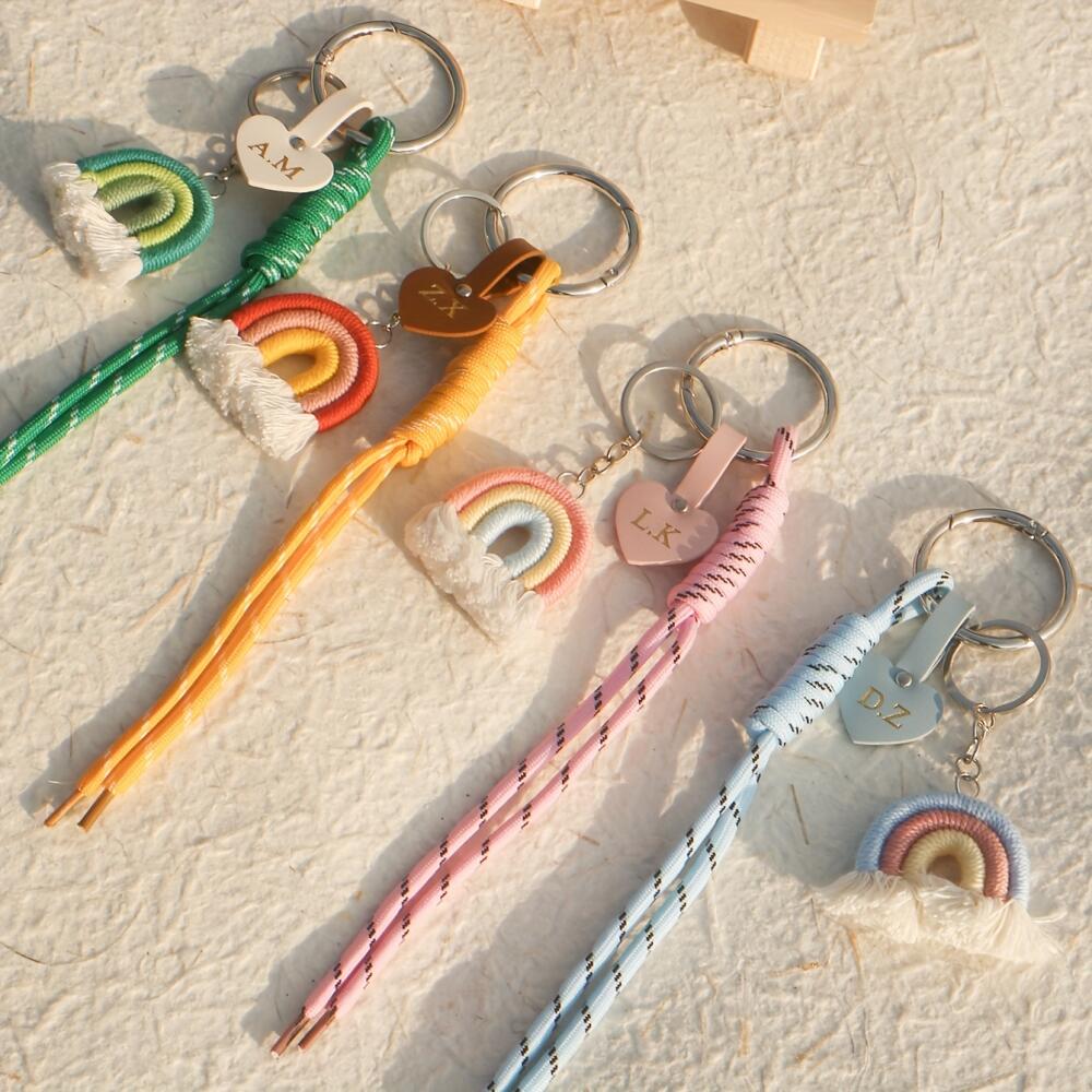Personalizowany brelok do kluc – Monogram Keychain Leather recenzja i cena