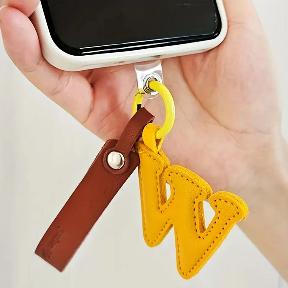 Kreatywne breloki do kluczy ze – Monogram Keychain Leather recenzja i cena