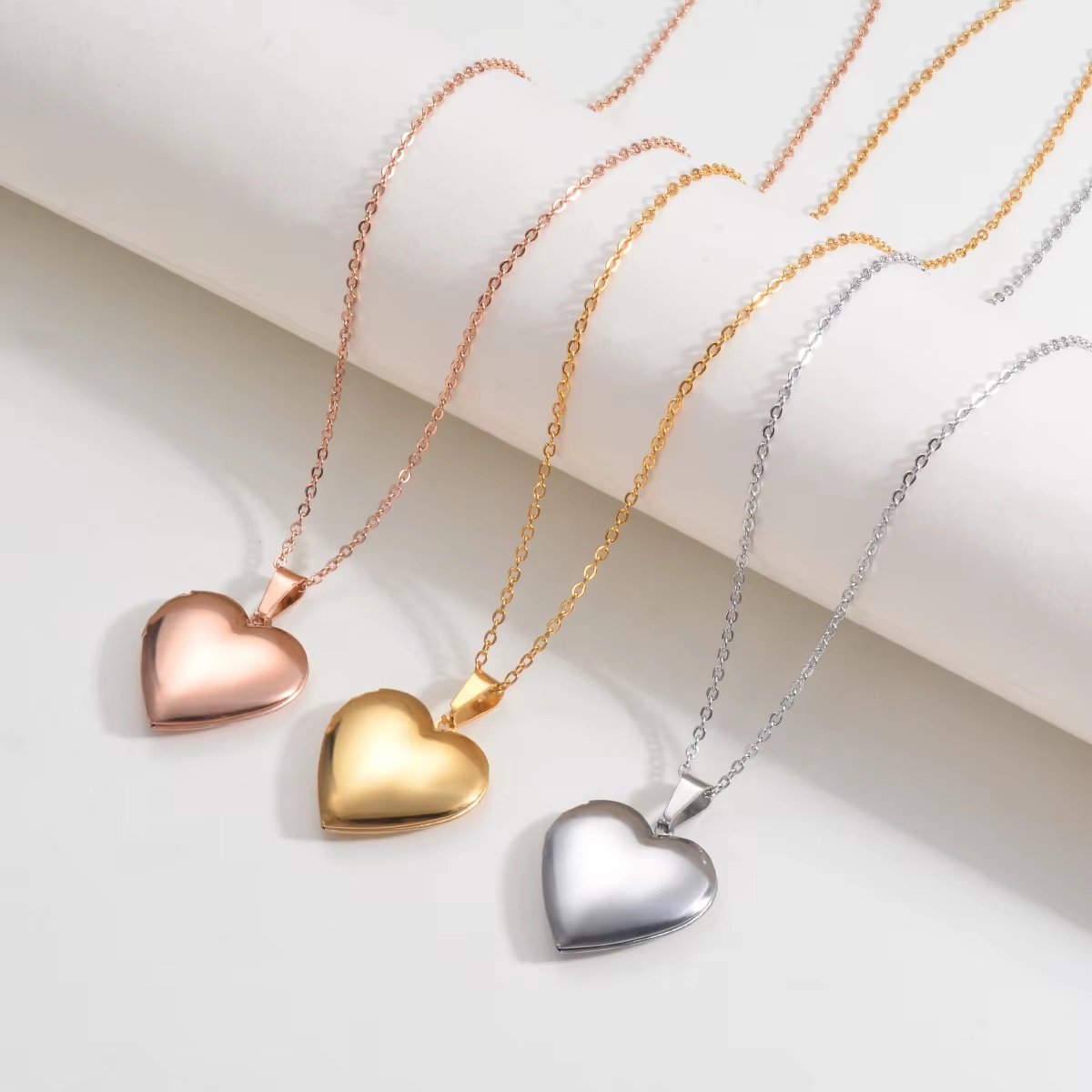 Niestandardowe spersonalizowan – Birth Flower Necklace recenzja i cena