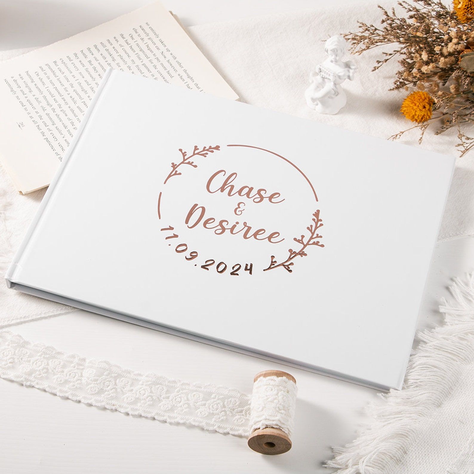 Niestandardowa księga gości we – Custom Photo Book recenzja i cena